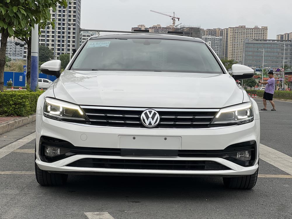 Volkswagen Lamando