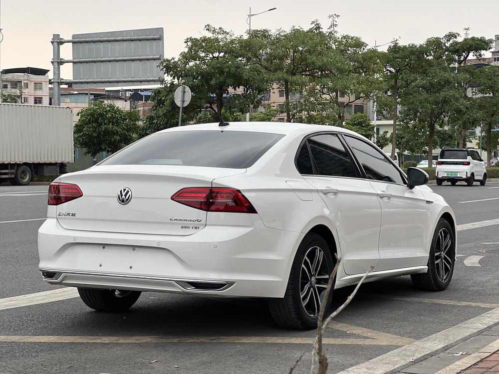 Volkswagen Lamando
