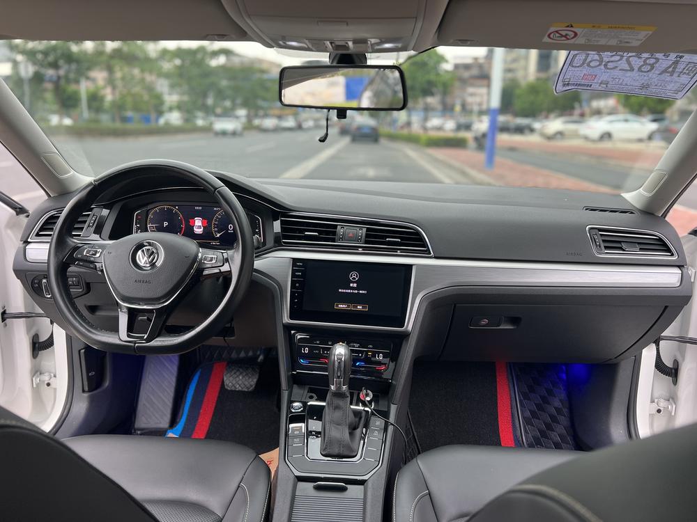 Volkswagen Lamando