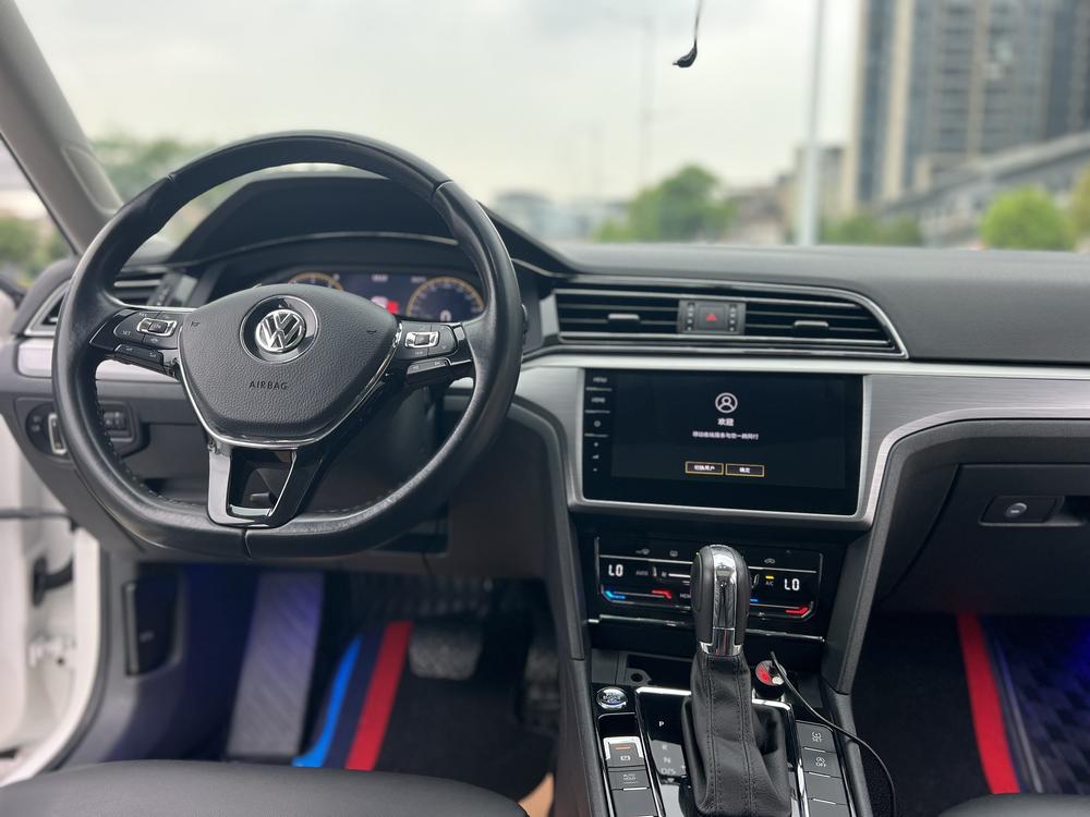 Volkswagen Lamando