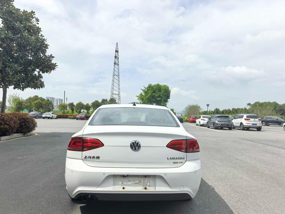 Volkswagen Lamando
