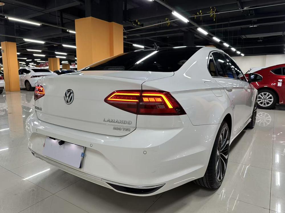 Volkswagen Lamando