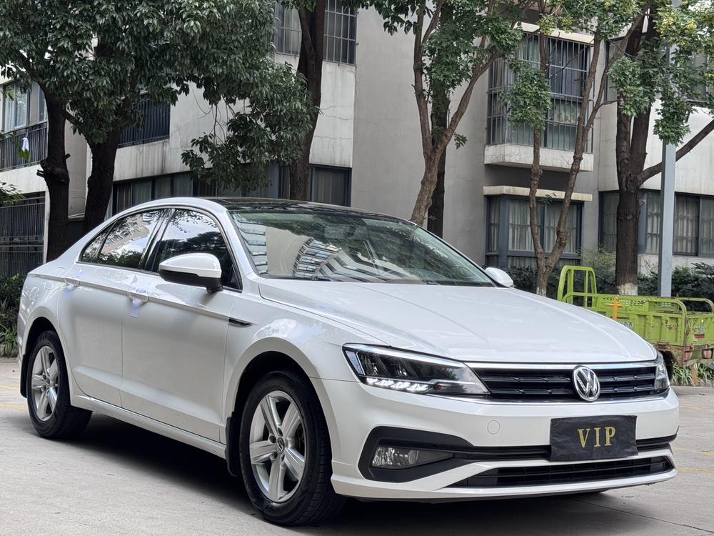 Volkswagen Lamando