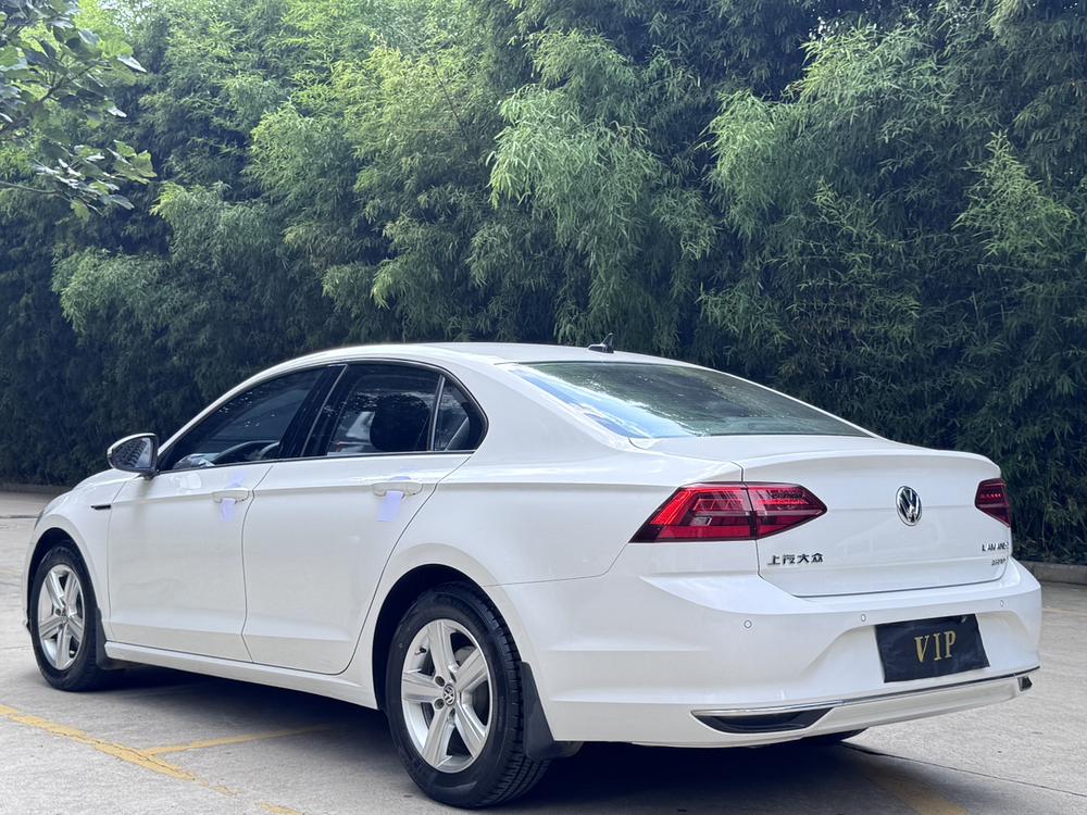 Volkswagen Lamando