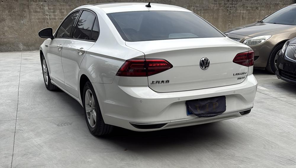 Volkswagen Lamando