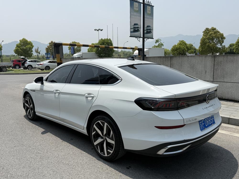 Volkswagen Lamando