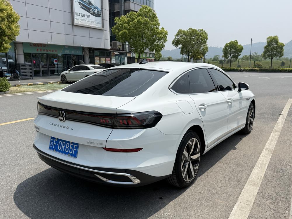 Volkswagen Lamando