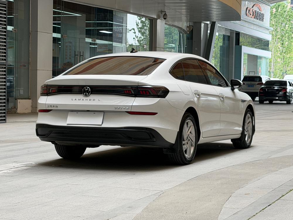 Volkswagen Lamando