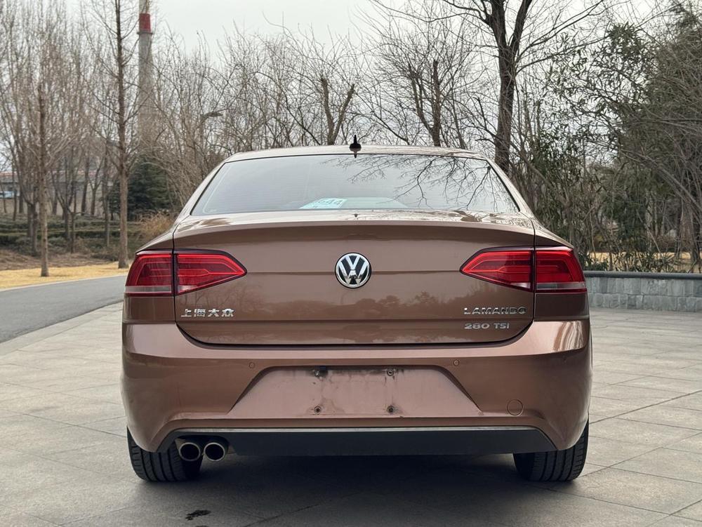 Volkswagen Lamando