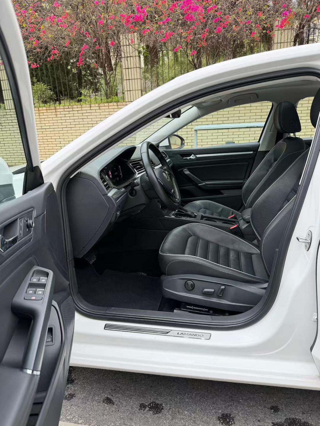 Volkswagen Lamando