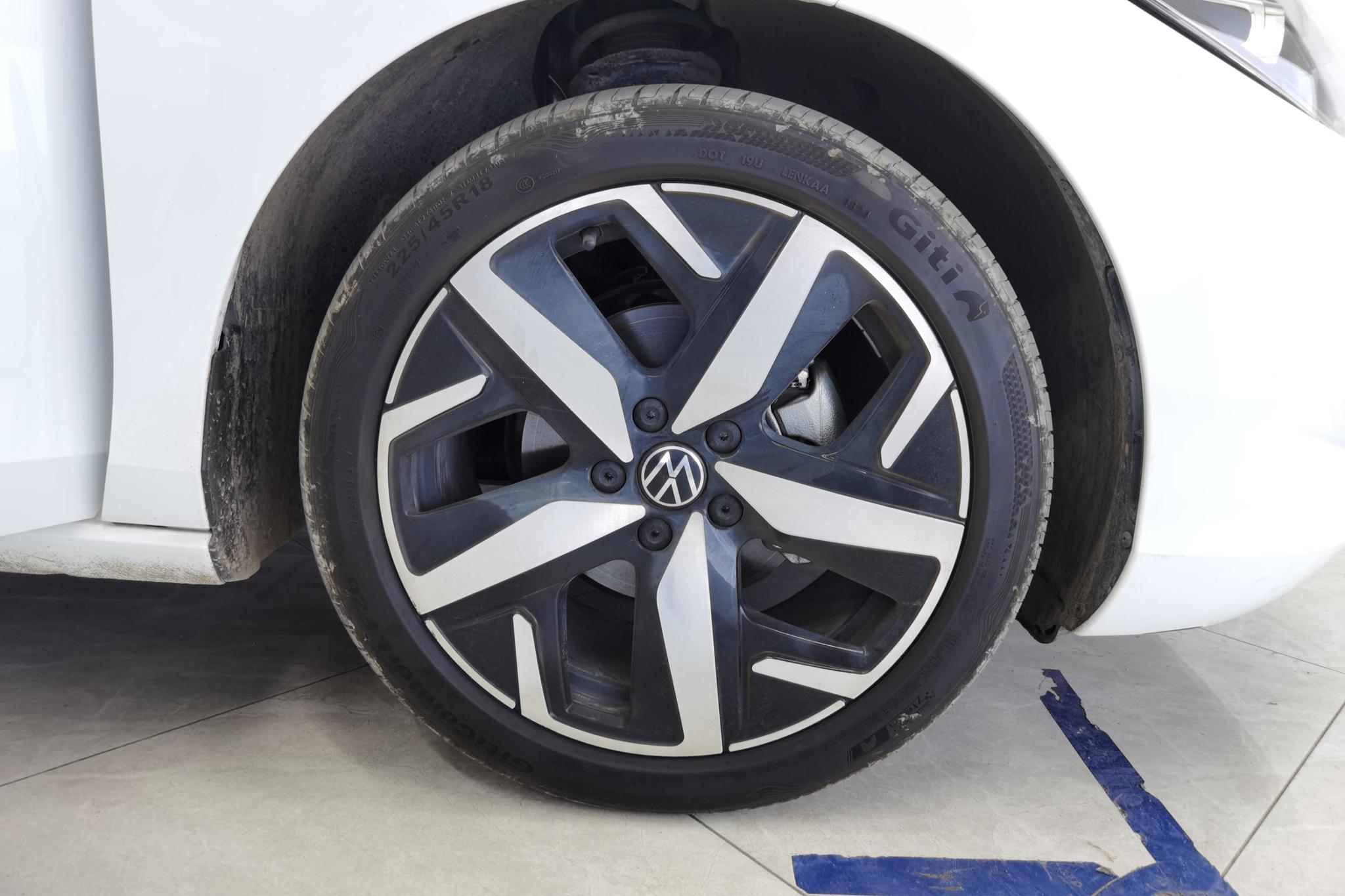 Volkswagen Lamando