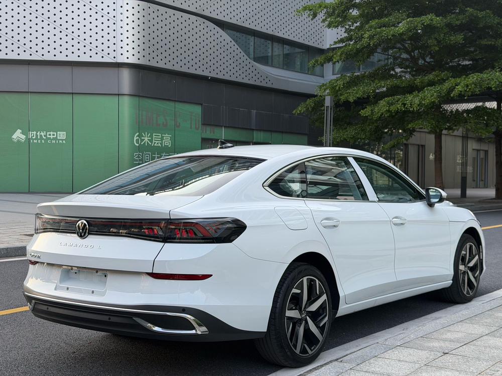 Volkswagen Lamando