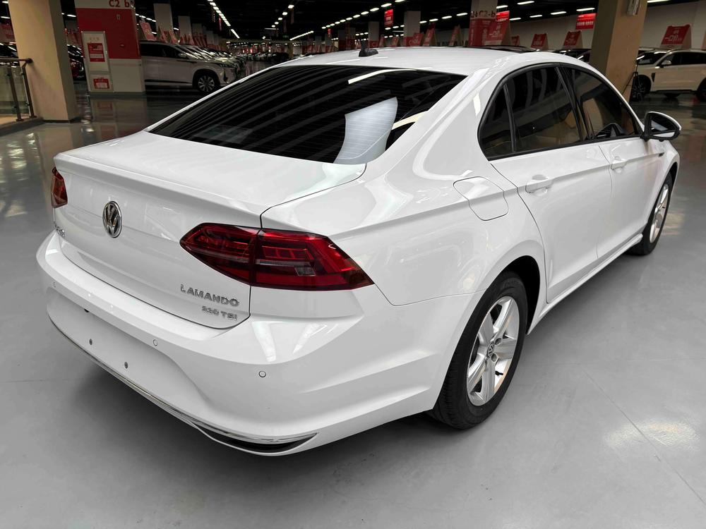 Volkswagen Lamando