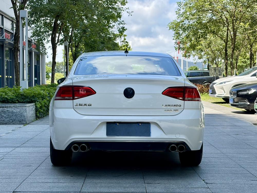 Volkswagen Lamando