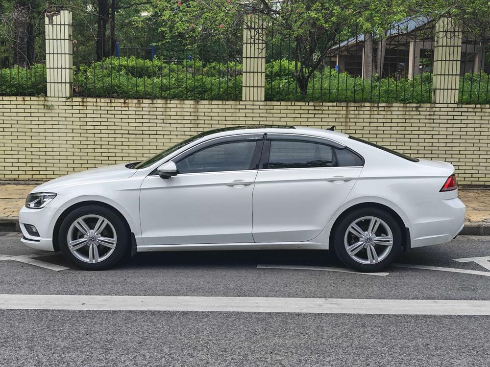 Volkswagen Lamando