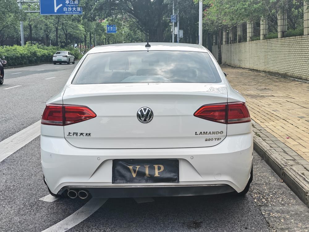 Volkswagen Lamando