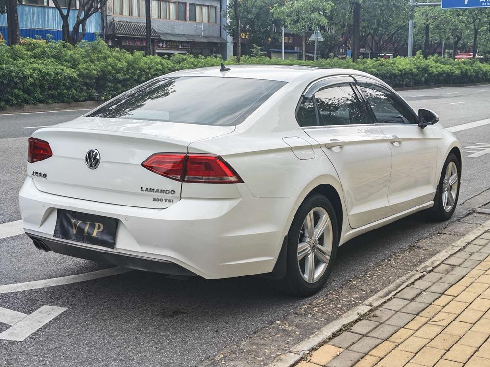 Volkswagen Lamando
