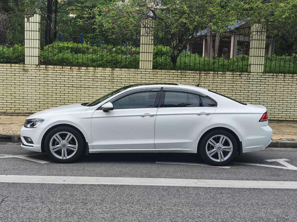 Volkswagen Lamando