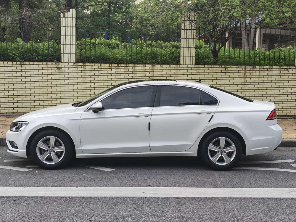 Volkswagen Lamando