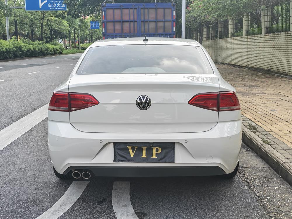 Volkswagen Lamando