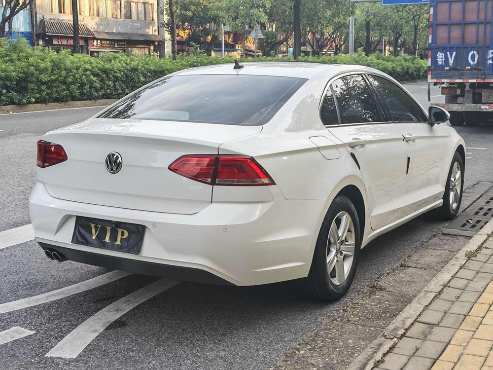 Volkswagen Lamando
