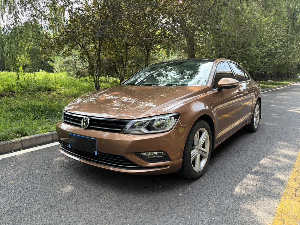 Volkswagen Lamando