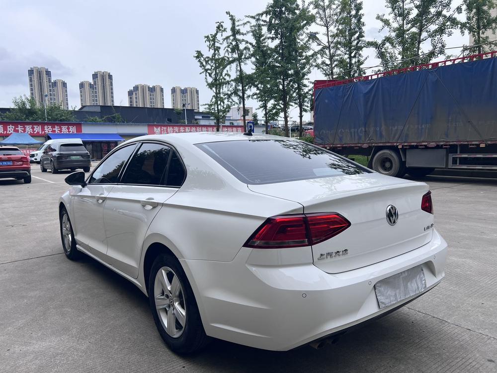 Volkswagen Lamando