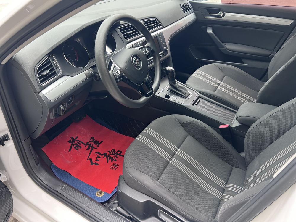 Volkswagen Lamando