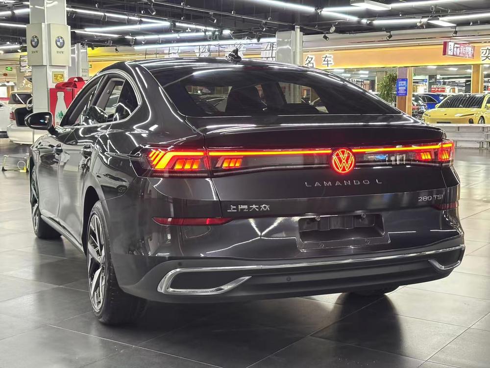 Volkswagen Lamando