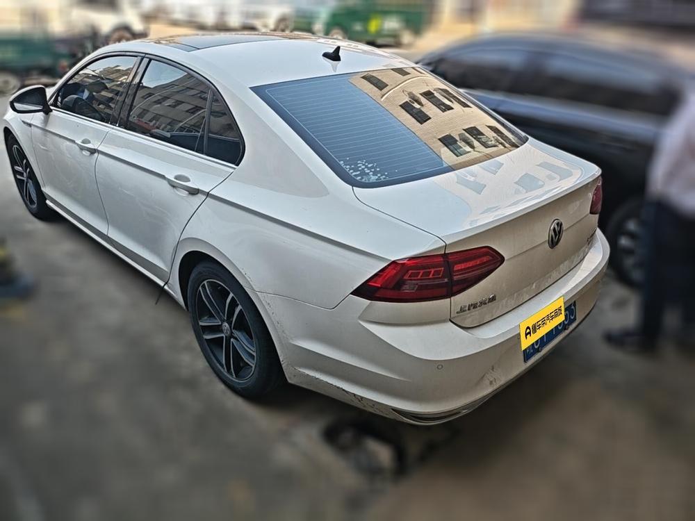 Volkswagen Lamando