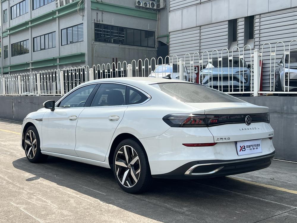 Volkswagen Lamando