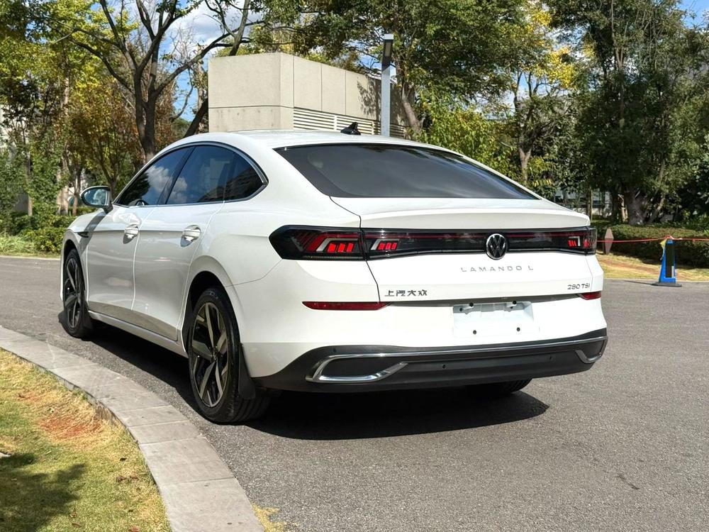 Volkswagen Lamando