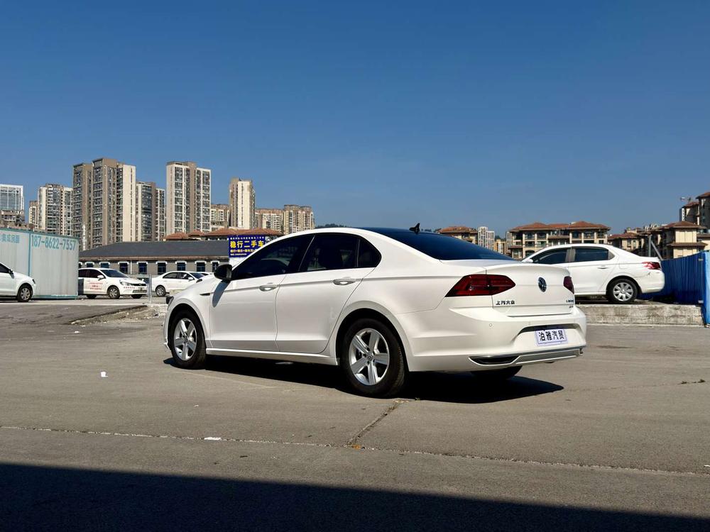 Volkswagen Lamando