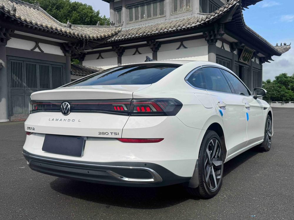 Volkswagen Lamando