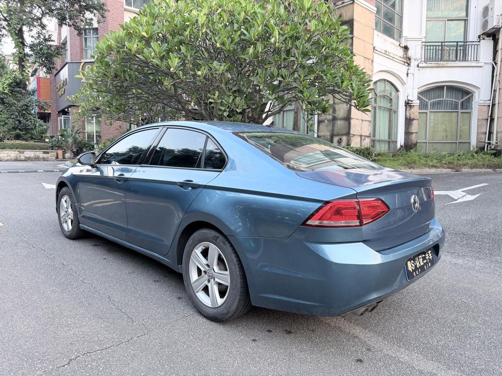 Volkswagen Lamando