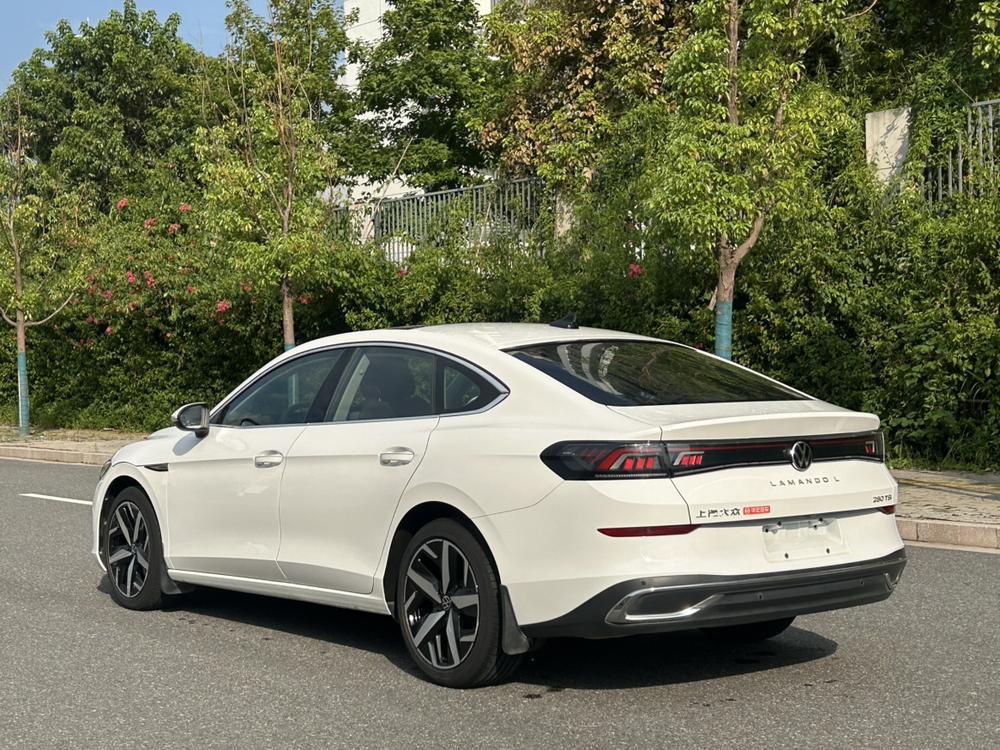 Volkswagen Lamando