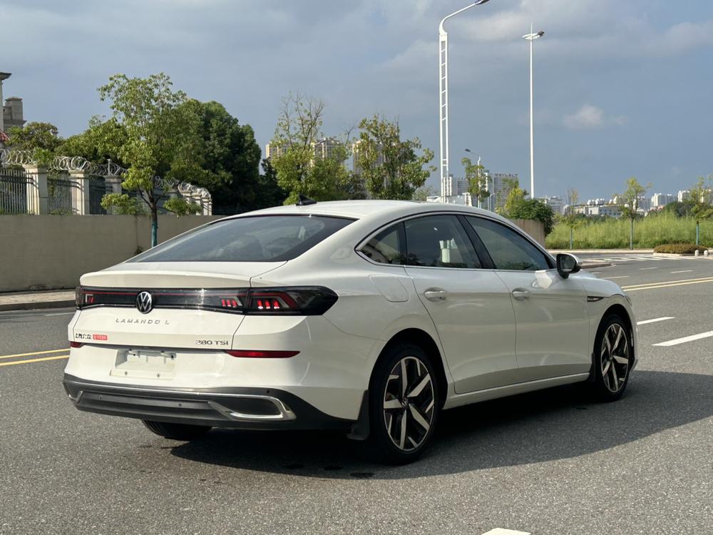 Volkswagen Lamando