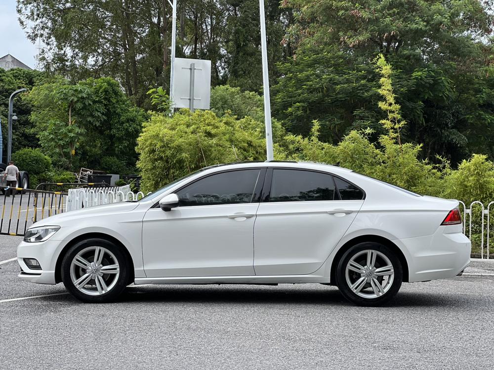 Volkswagen Lamando