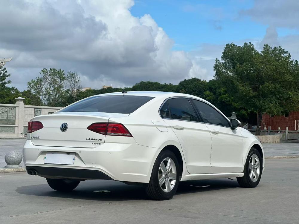 Volkswagen Lamando