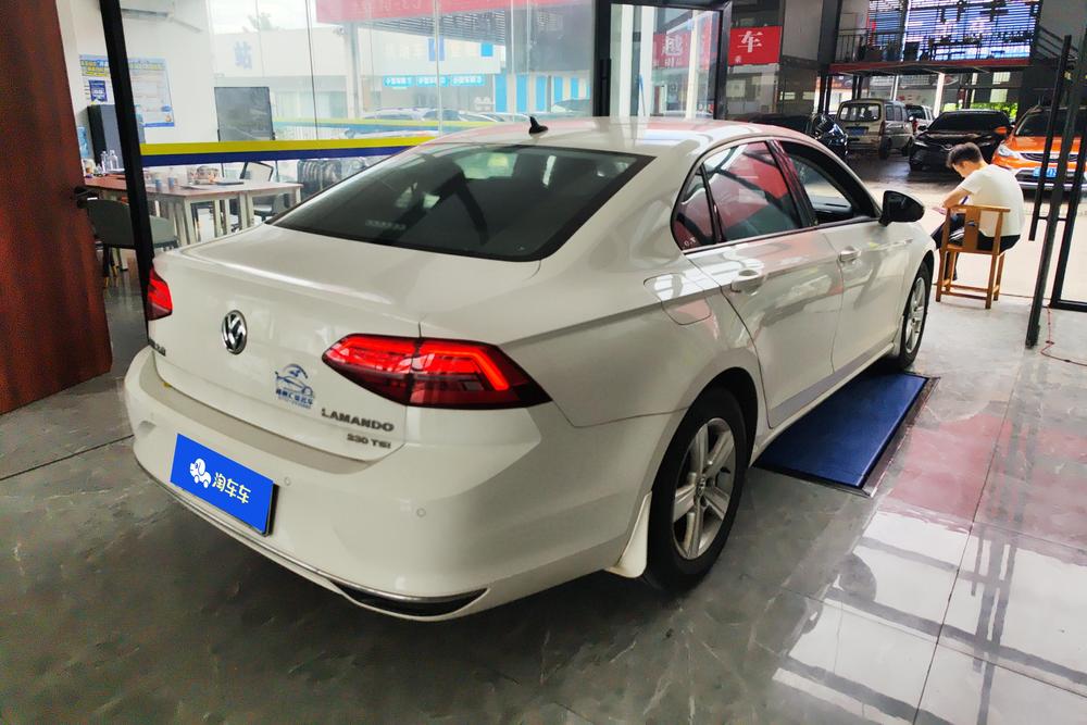 Volkswagen Lamando