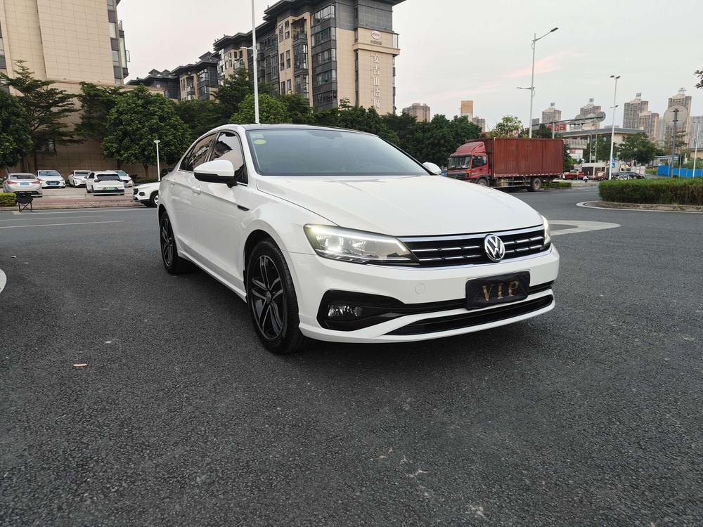 Volkswagen Lamando