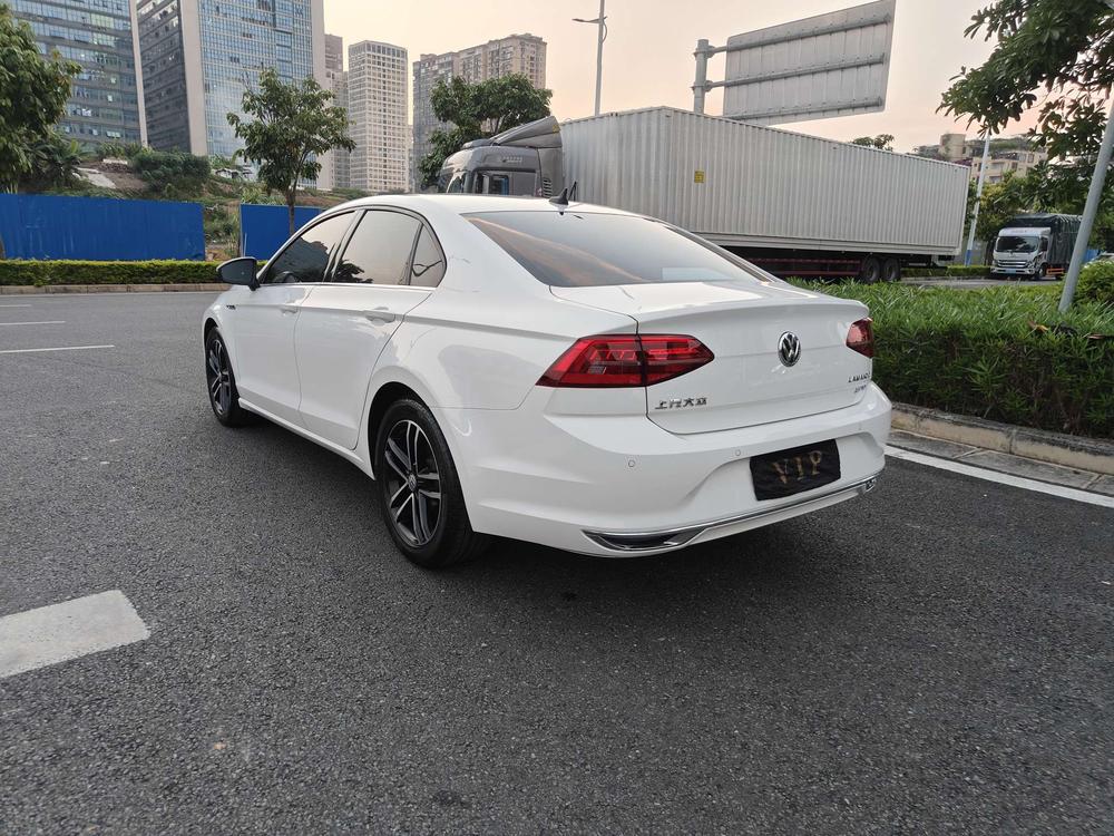 Volkswagen Lamando
