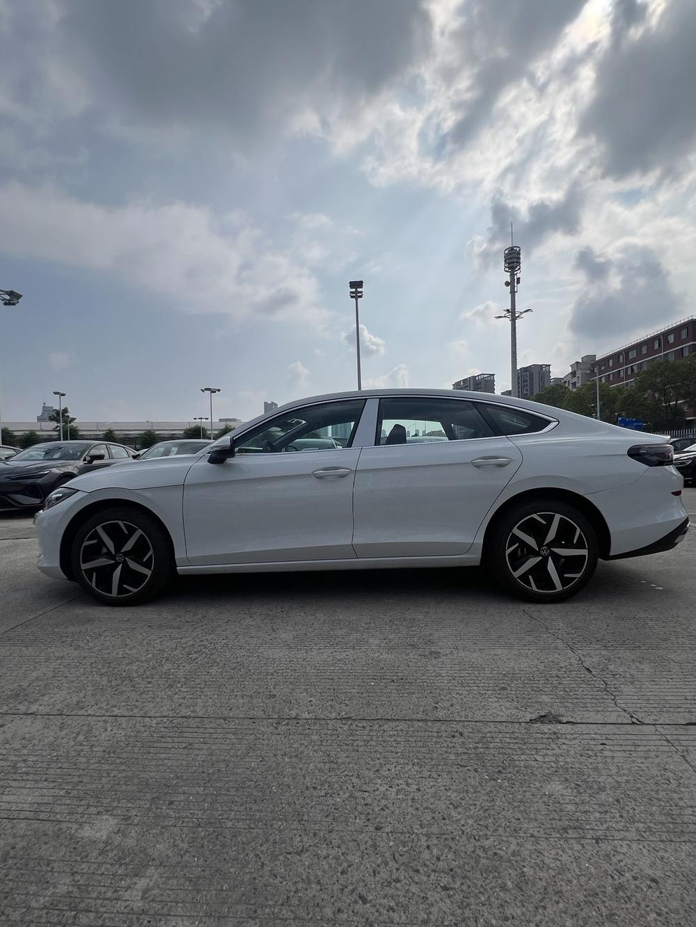 Volkswagen Lamando