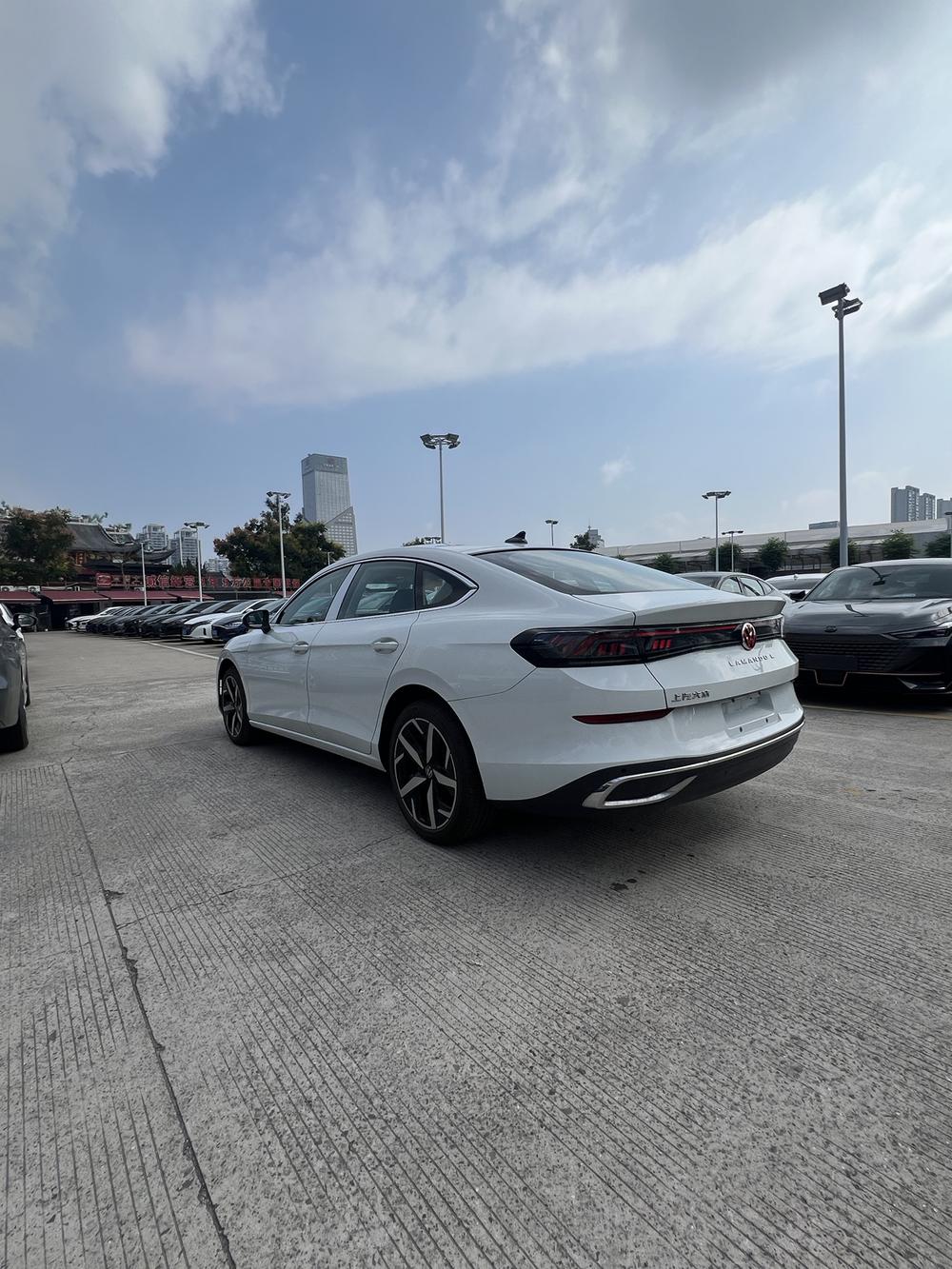 Volkswagen Lamando