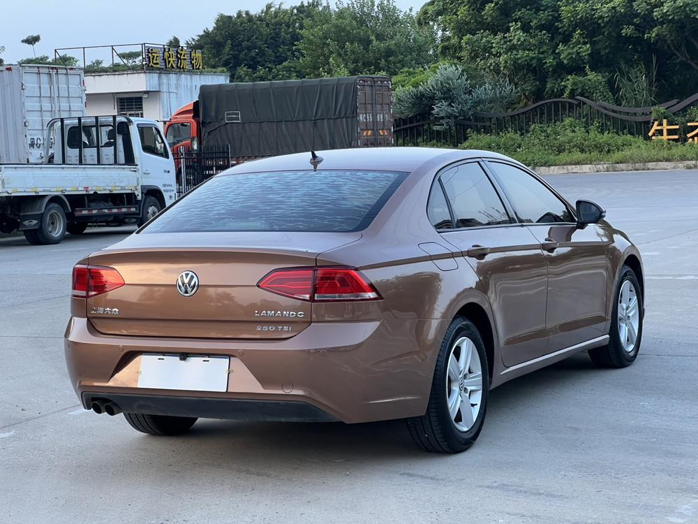 Volkswagen Lamando