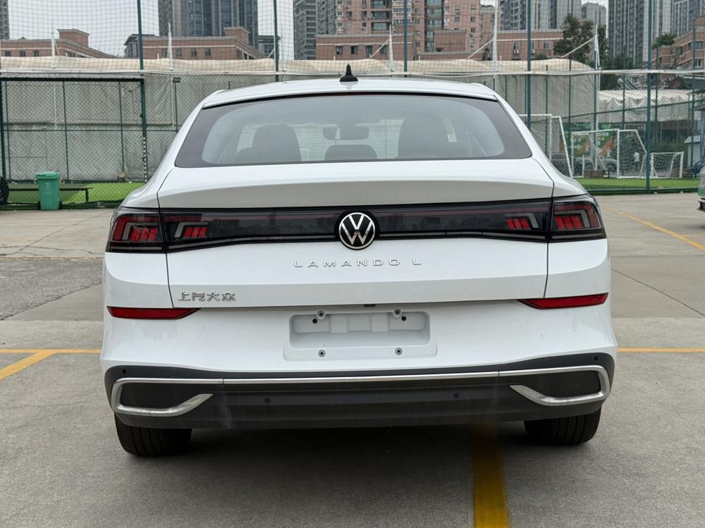 Volkswagen Lamando