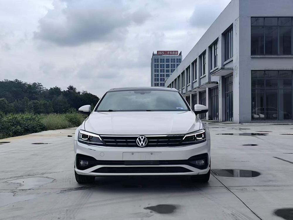 Volkswagen Lamando