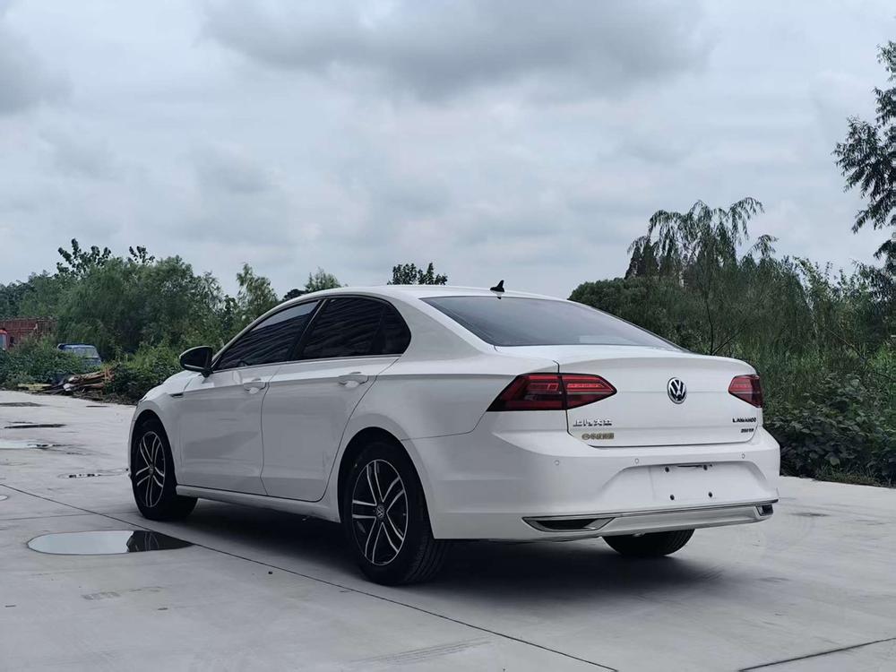 Volkswagen Lamando