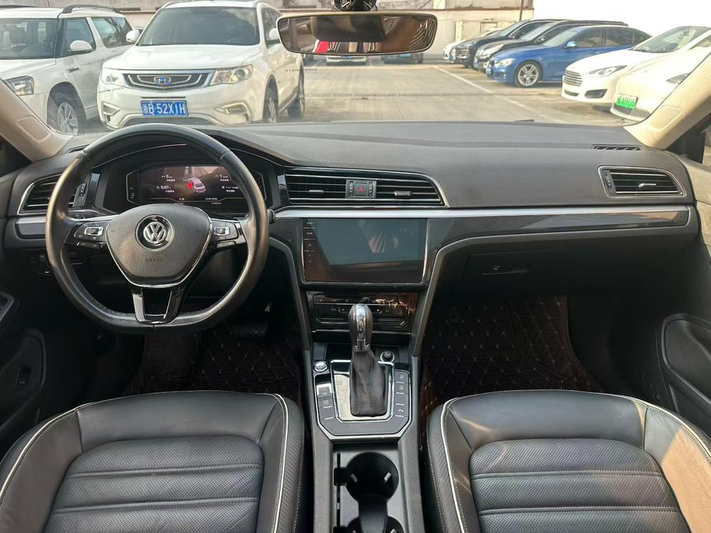 Volkswagen Lamando