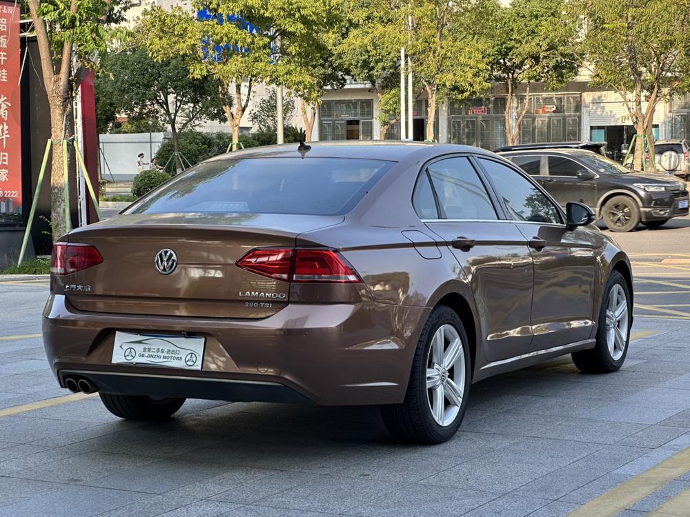 Volkswagen Lamando